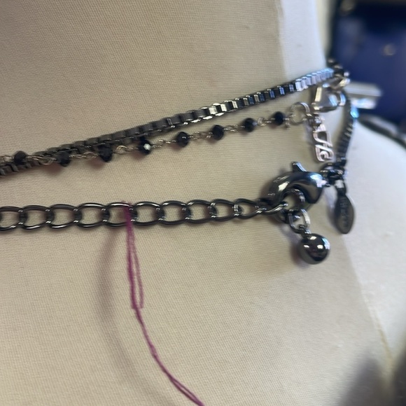 🖤Beautiful Chico’s box chain pave crystal necklace - Picture 8 of 8